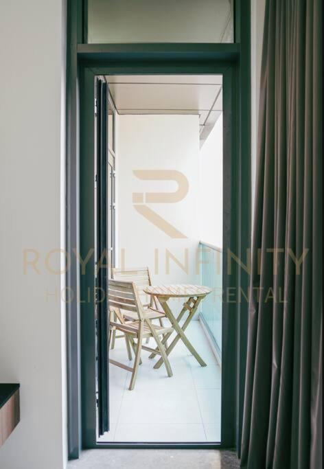 Furnished 1bedroom Equipped Kitchen Near Airport & Metro Idea For Family And Business Apartment
