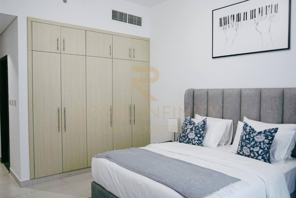 Furnished 1bedroom Equipped Kitchen Near Airport & Metro Idea For Family And Business *