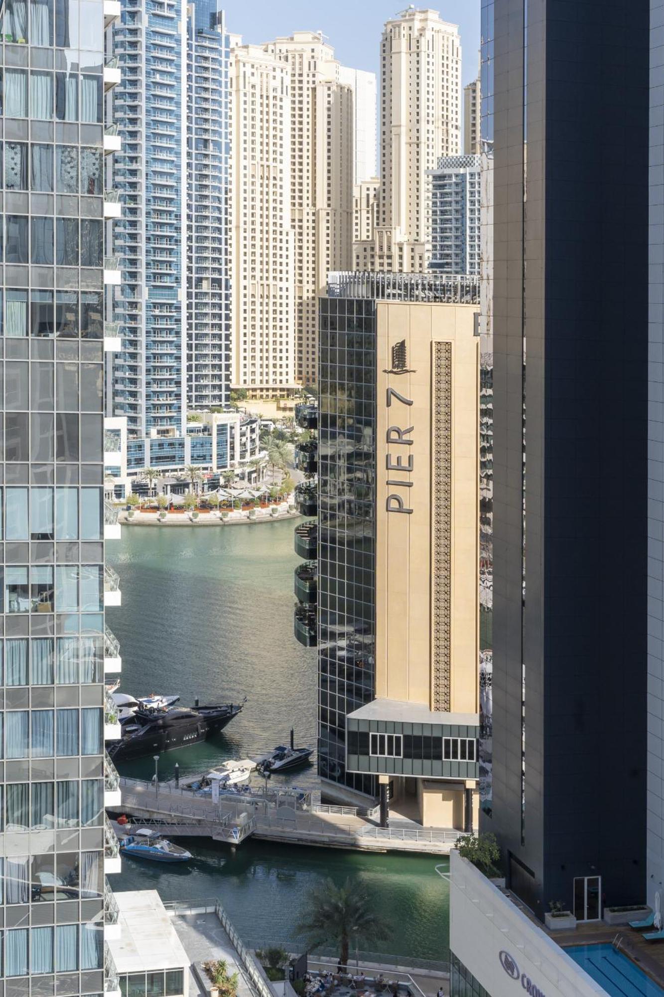 Sleek And Modern 2br In West Avenue, Marina- Allsopp&allsopp Dubai