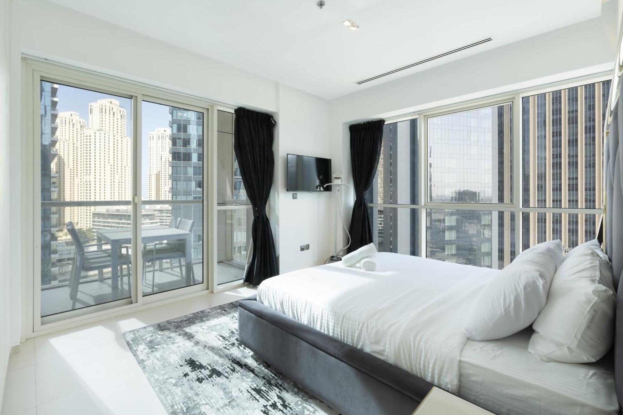 Sleek And Modern 2br In West Avenue, Marina- Allsopp&allsopp * Dubai