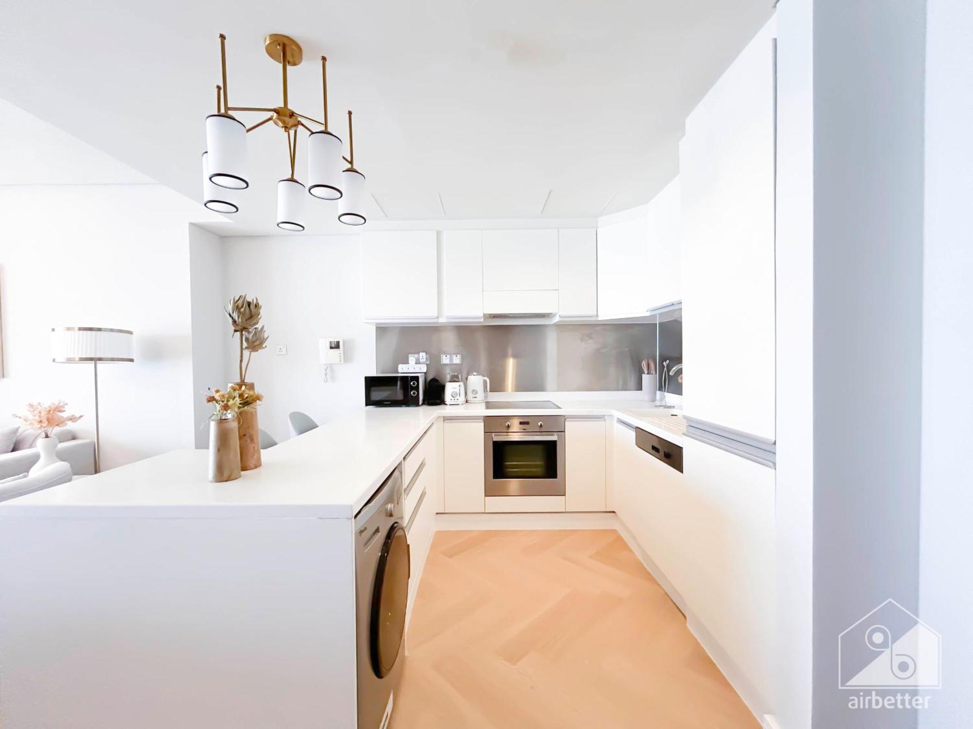 Mall Luxury 1bedroom Balcony & View Apartment *