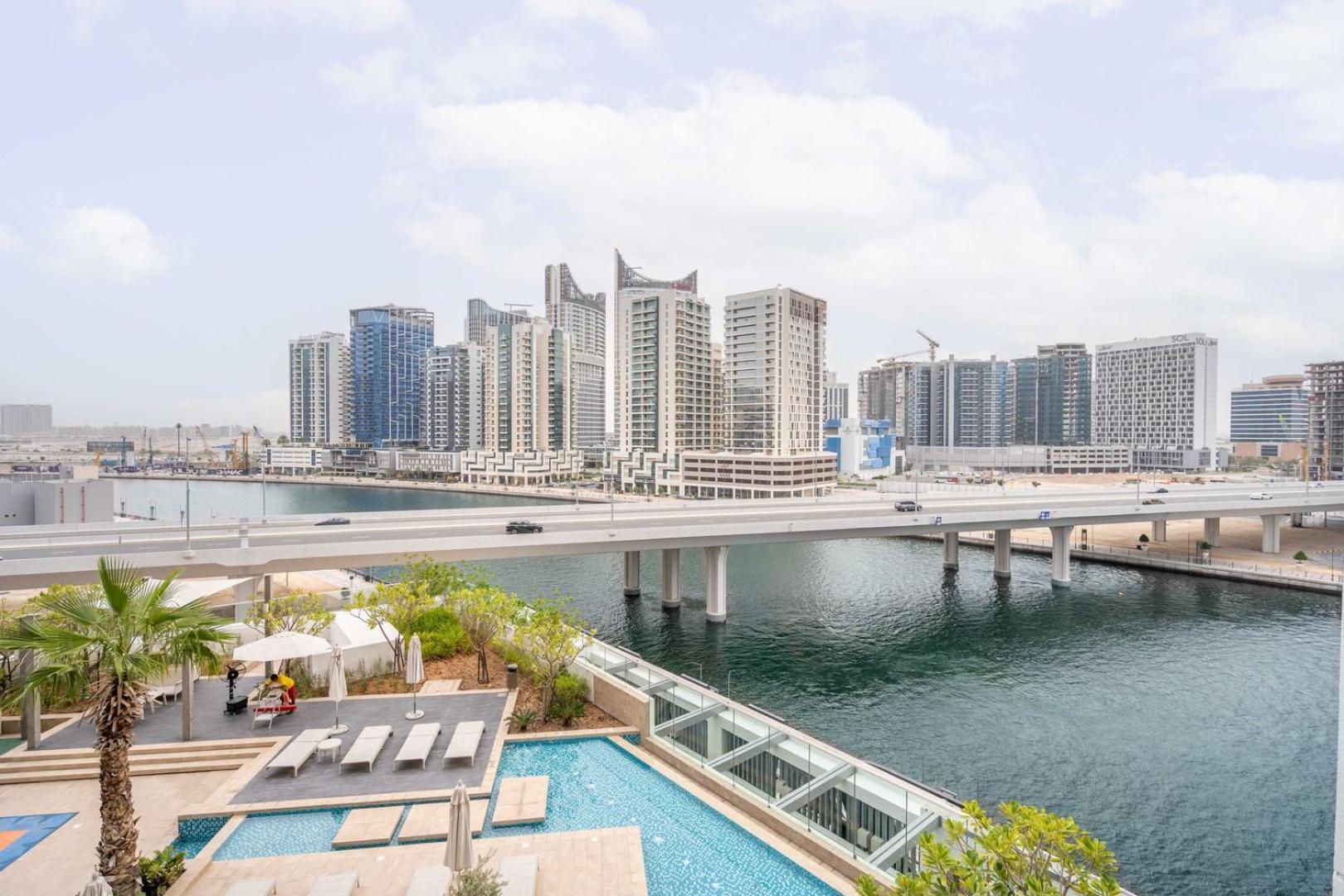 Guestready - Modern With Canal View * Dubai