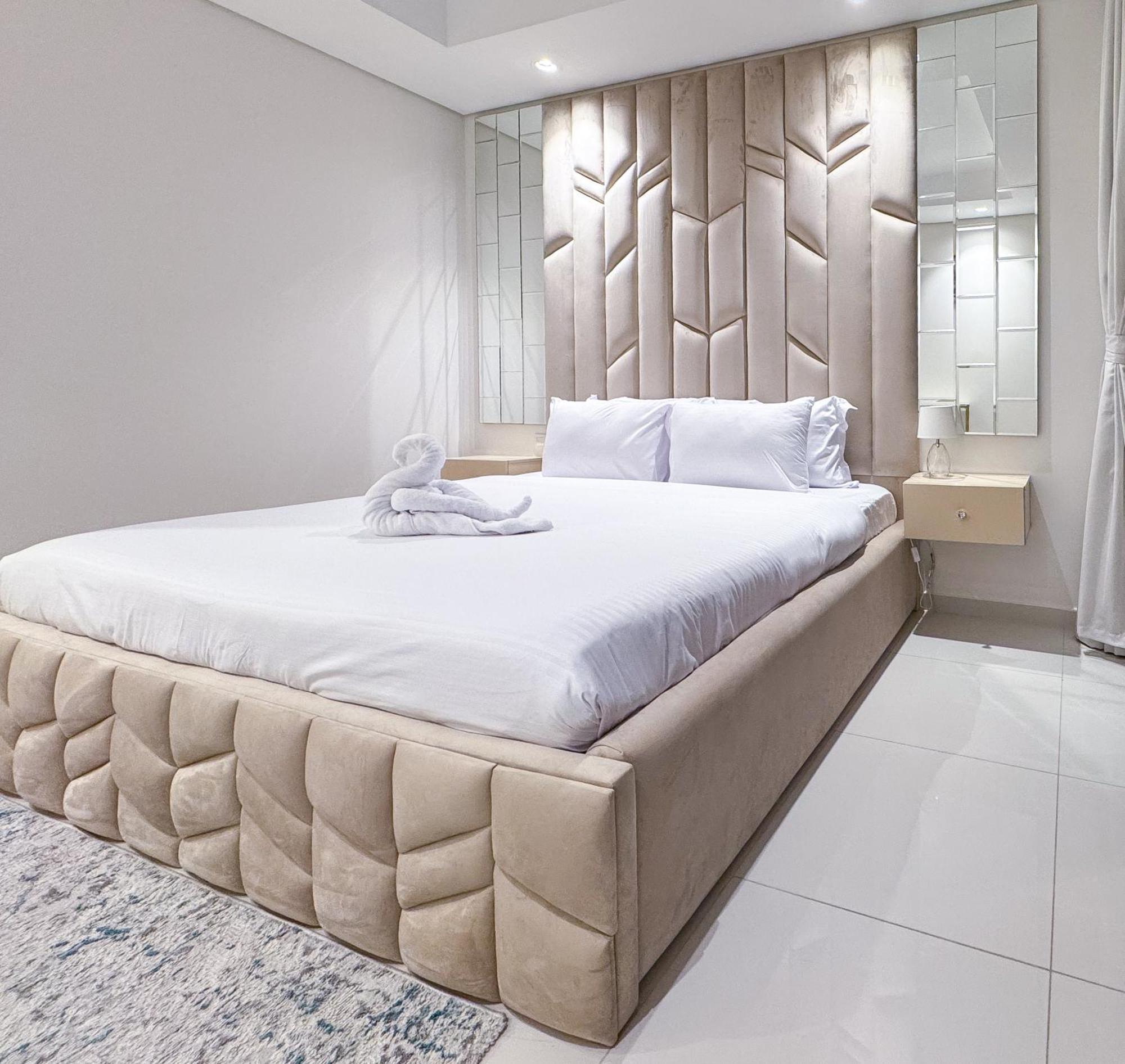 Paramount Midtown - 53rd Floor 2bedroom With Famous Roof Infinity Pool Overlooking Burj Khalifa