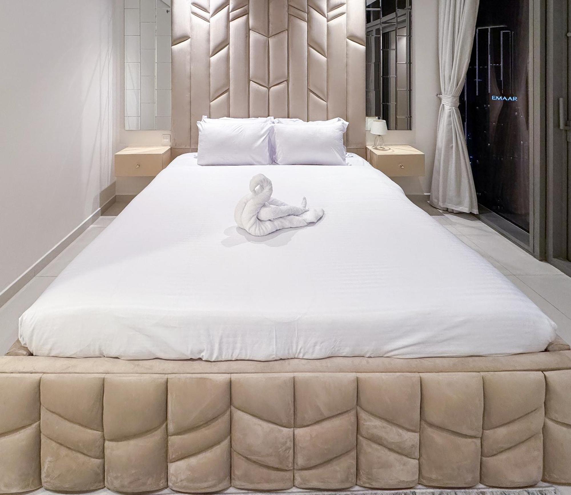 Paramount Midtown - 53rd Floor 2bedroom With Famous Roof Infinity Pool Overlooking Burj Khalifa Dubai