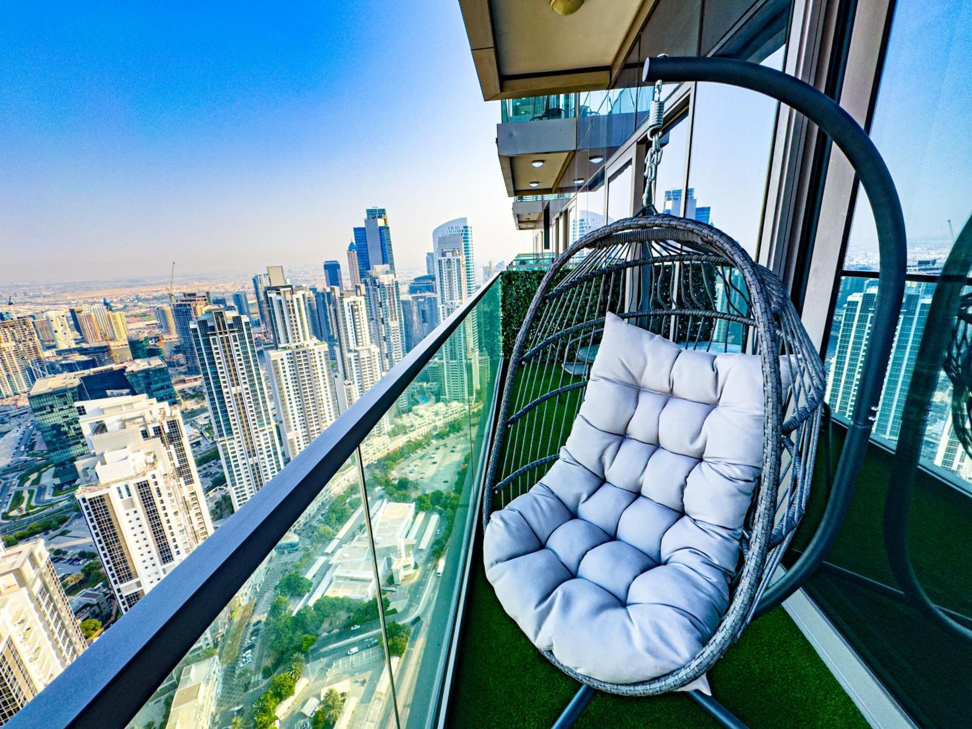 Paramount Midtown - 53rd Floor 2bedroom With Famous Roof Infinity Pool Overlooking Burj Khalifa Apartment *