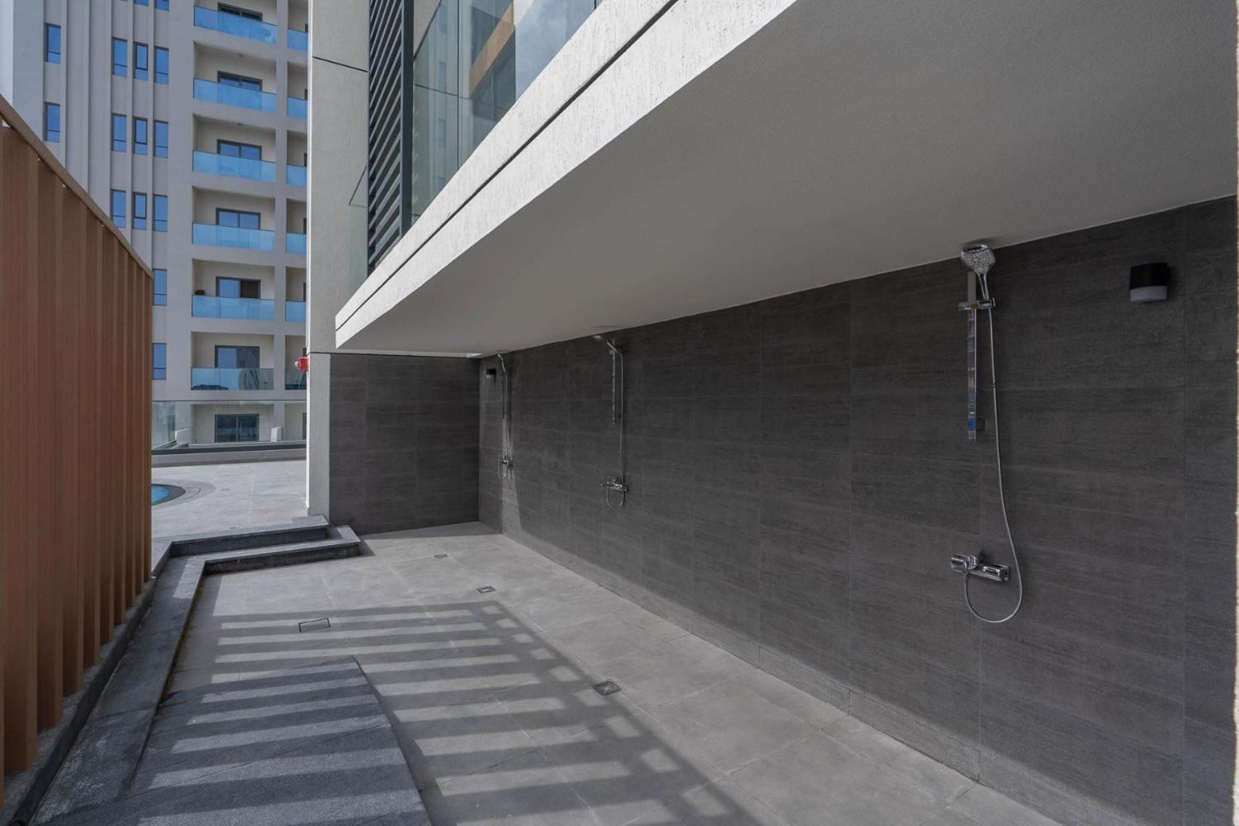 Beautiful - Brand New - Stylish Spacious Apartment Dubai