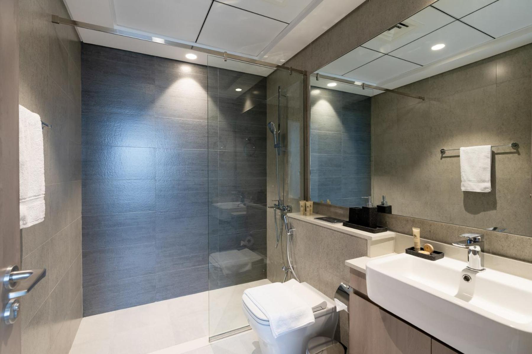 Beautiful - Brand New - Stylish Spacious * Dubai