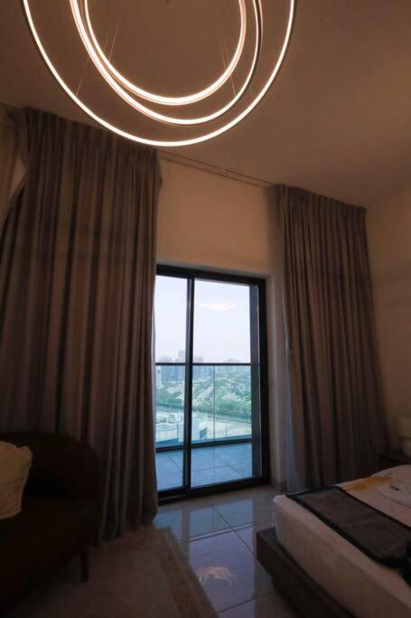 Super Luxury 1-bedroom For Rent At Jumeirah Village Circle Apartment