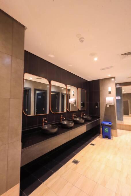 Super Luxury 1-bedroom For Rent At Jumeirah Village Circle Apartment *