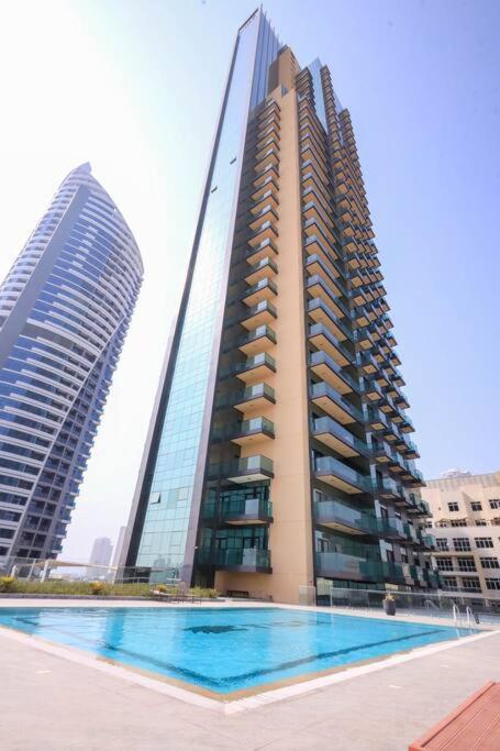 Super Luxury 1-bedroom For Rent At Jumeirah Village Circle Apartment