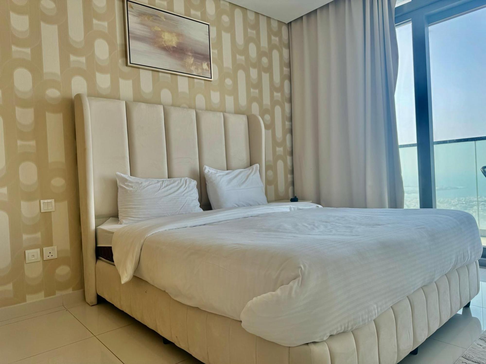 62nd Floor With Stunning Sea Views Infinity Pool Access 2-bedroom * Dubai