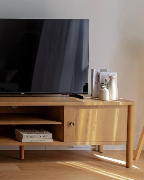 Apartment Sahab - Rustic One Br *