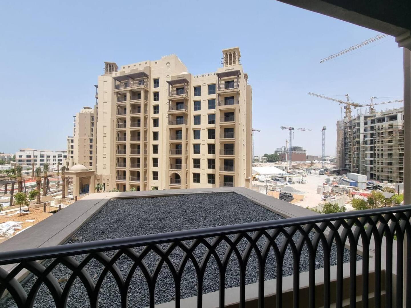 1bd Partial Burj Al Arab View Prime Location Apartment Dubai