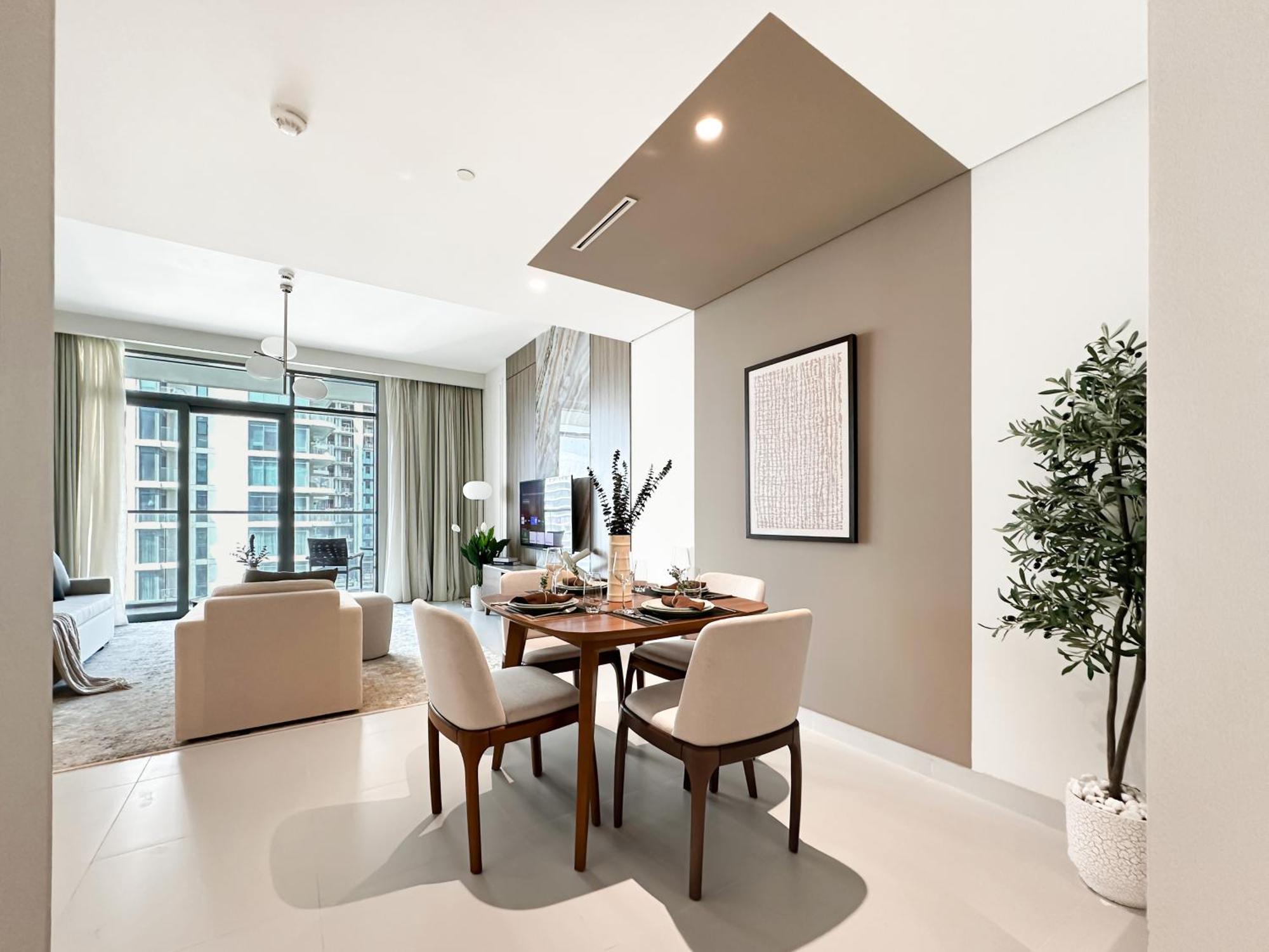 Trophy Luxury 1bdr In Emaar Front With Panoramic Sea Views From The And Private Access *