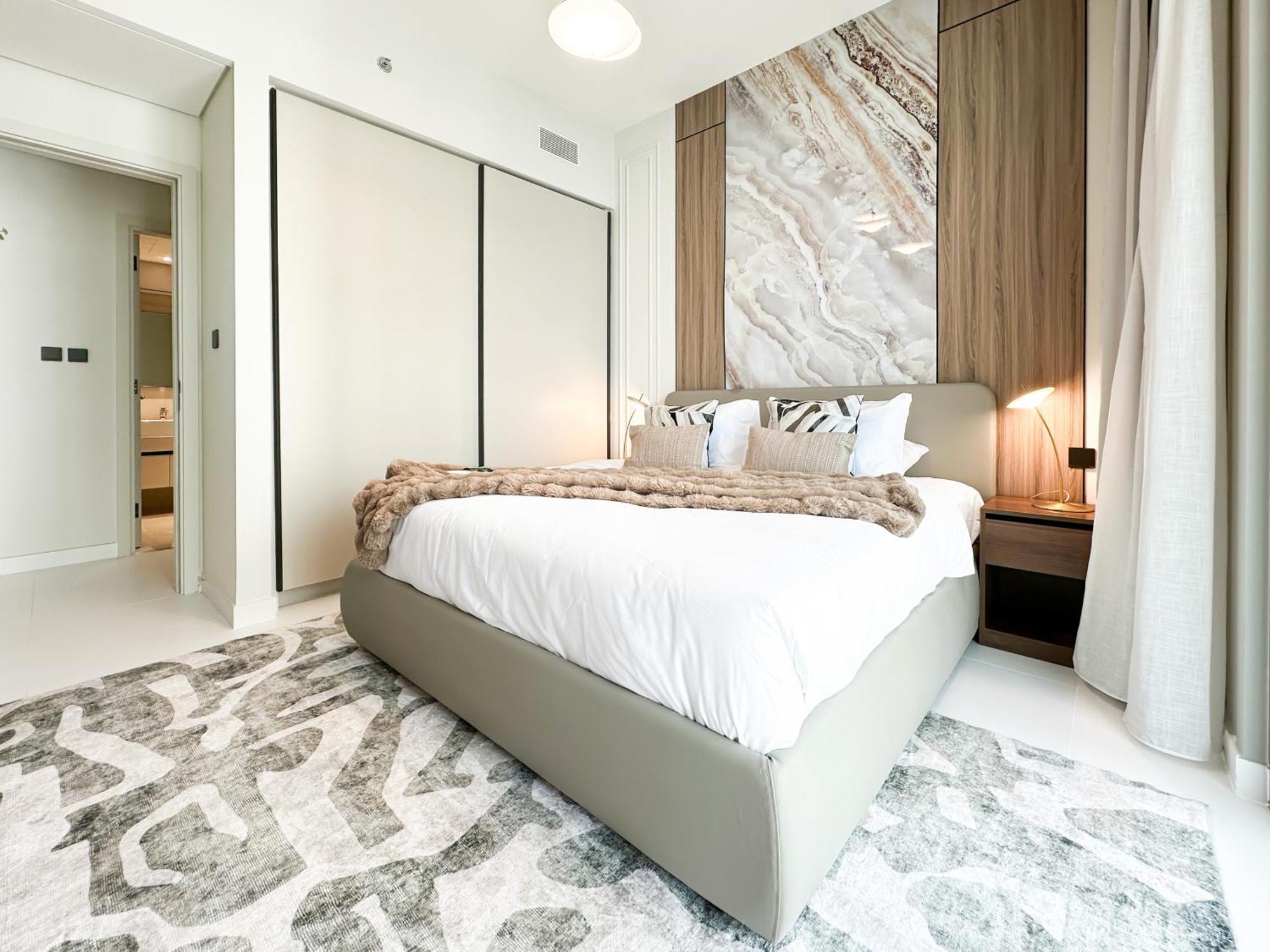 Trophy Luxury 1bdr In Emaar Front With Panoramic Sea Views From The And Private Access Apartment *