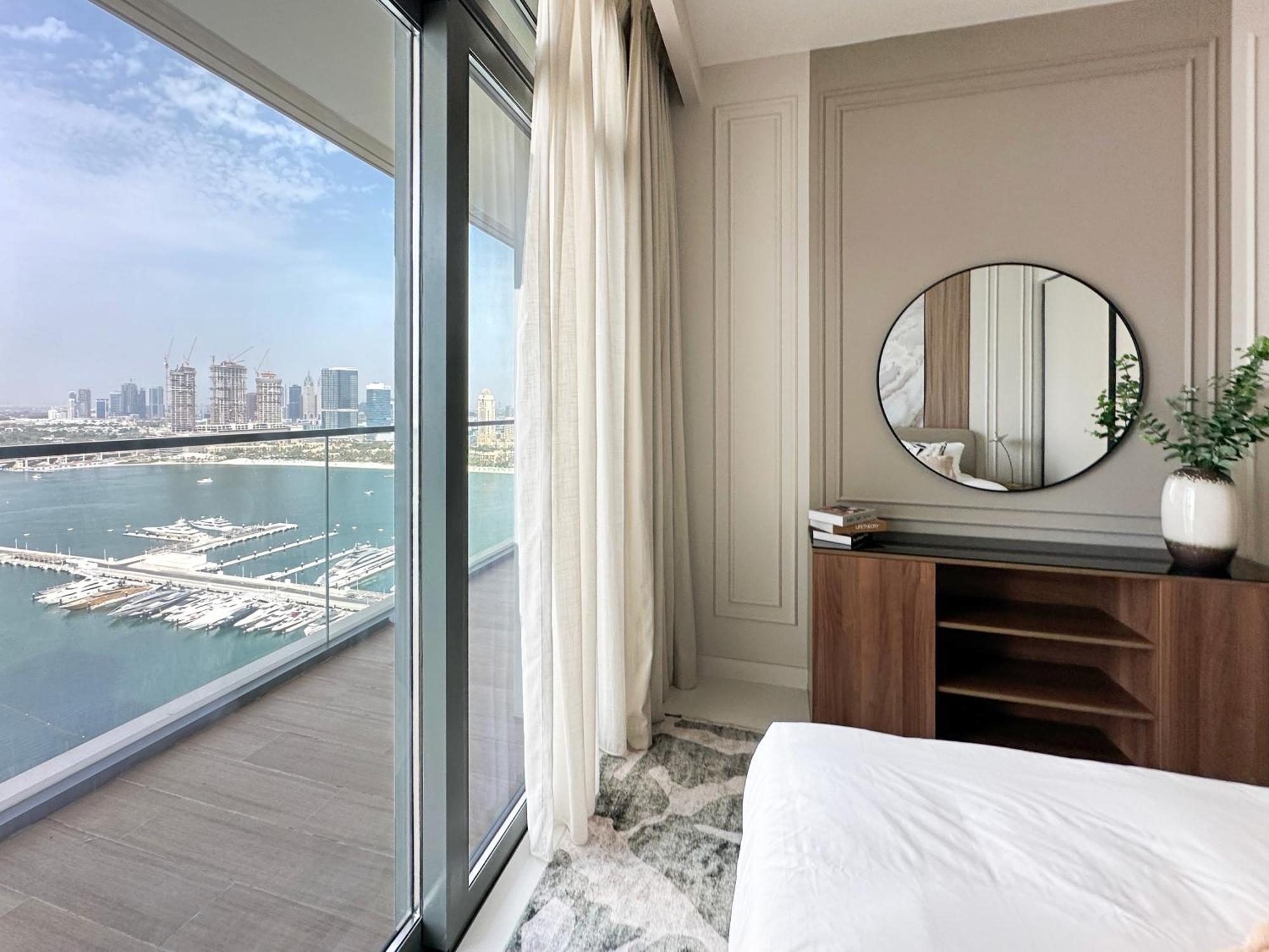 Apartment Trophy Luxury 1bdr In Emaar Front With Panoramic Sea Views From The And Private Access Dubai