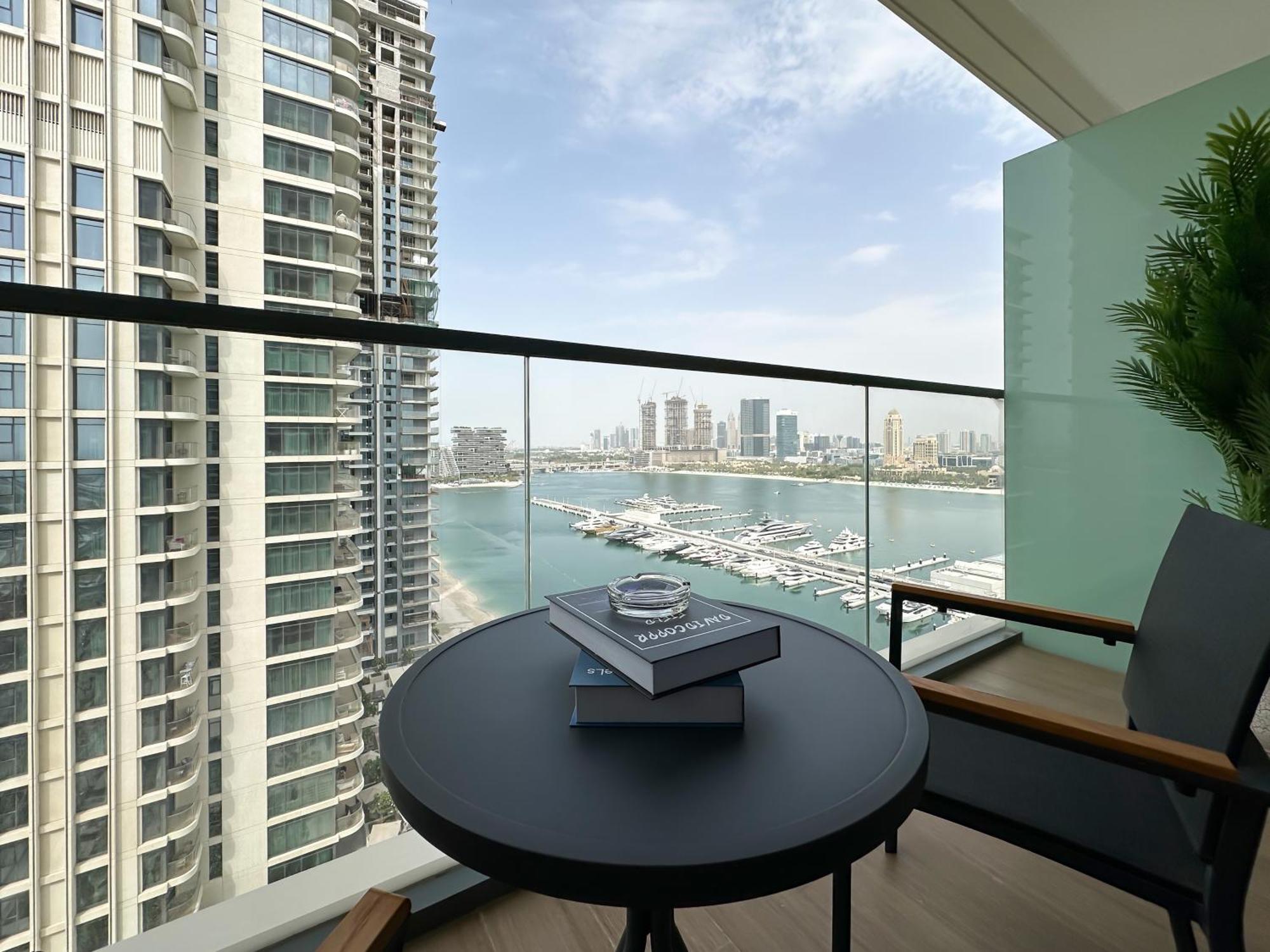 Trophy Luxury 1bdr In Emaar Front With Panoramic Sea Views From The And Private Access Apartment Dubai