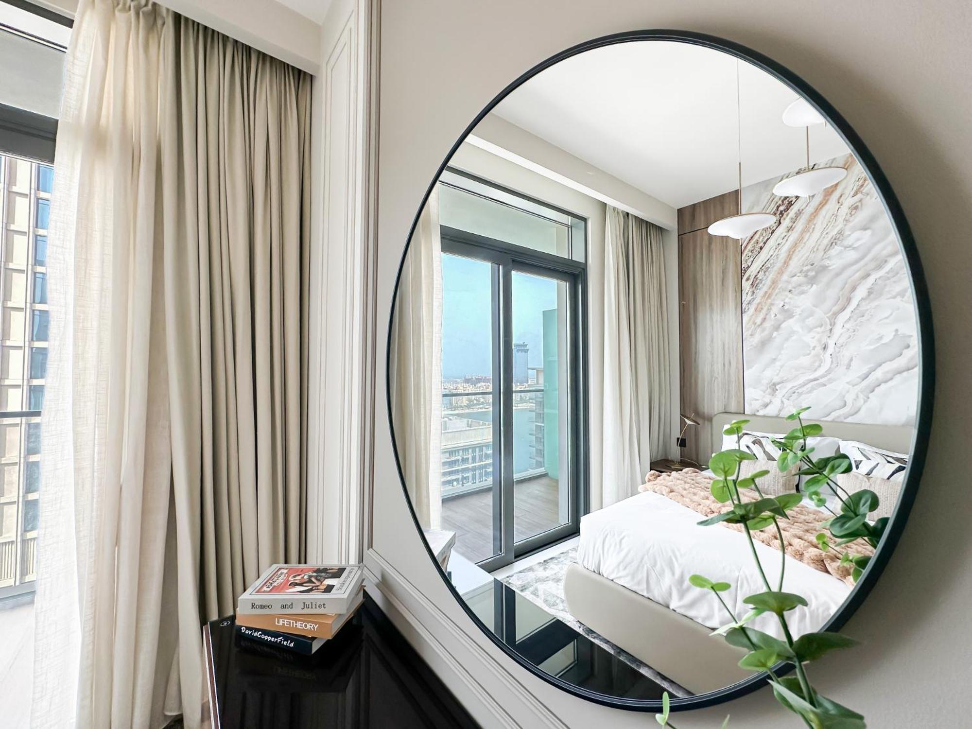 Apartment Trophy Luxury 1bdr In Emaar Front With Panoramic Sea Views From The And Private Access Dubai