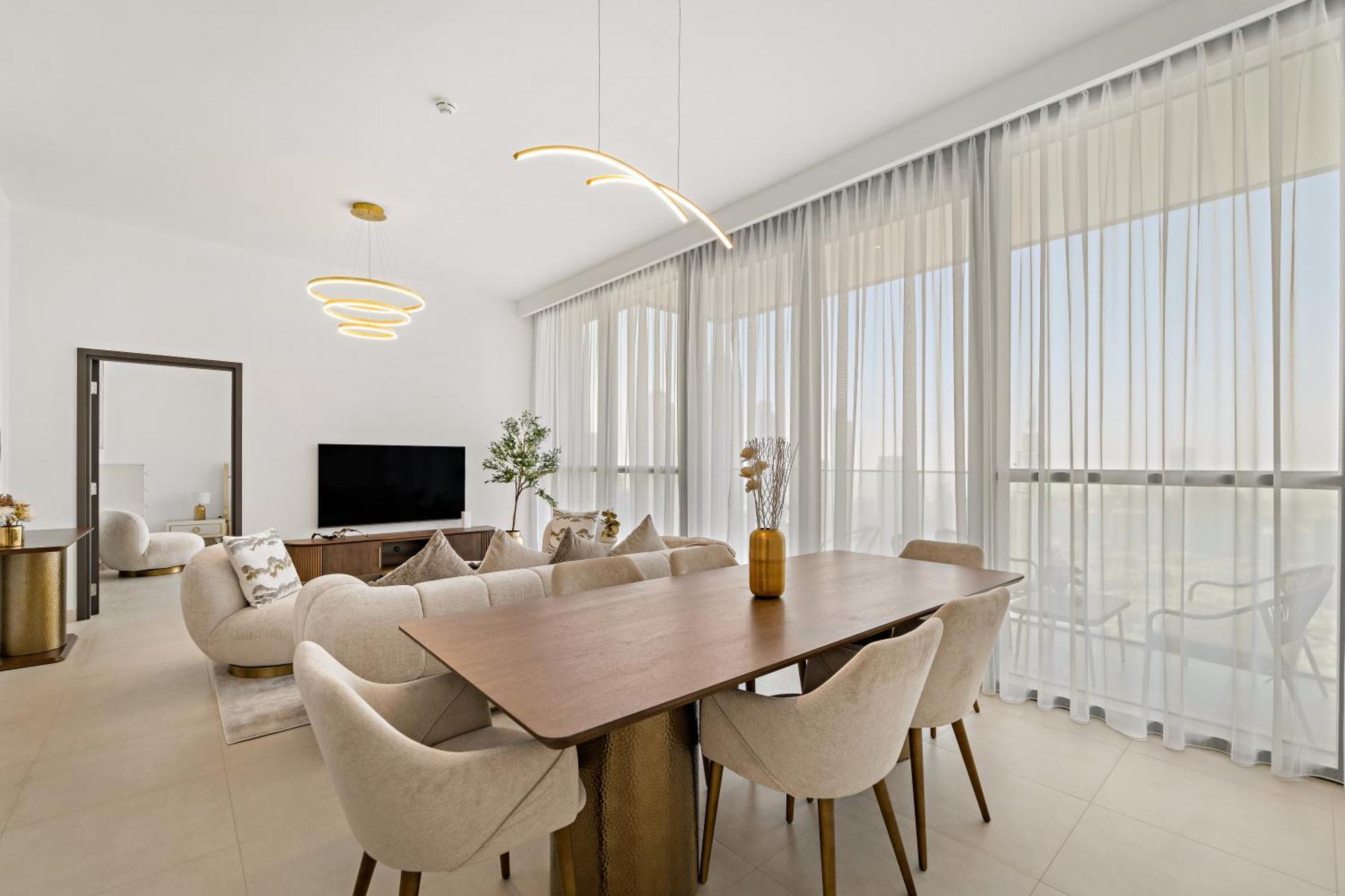 3br Maid's With Burj Khalifa Views Apartment