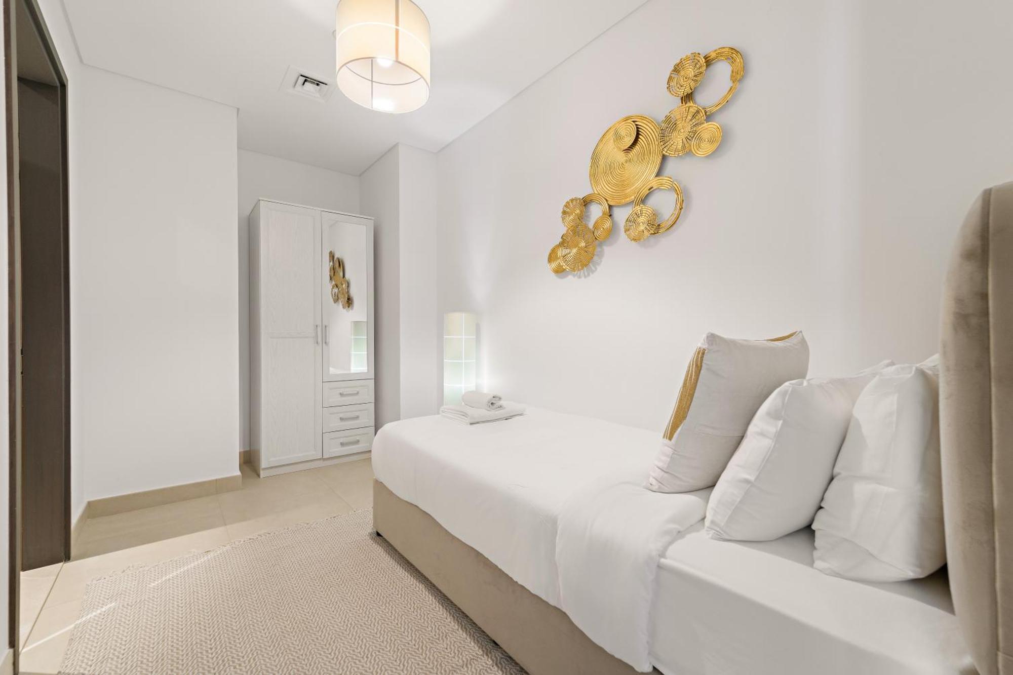 3br Maid's With Burj Khalifa Views Apartment Dubai