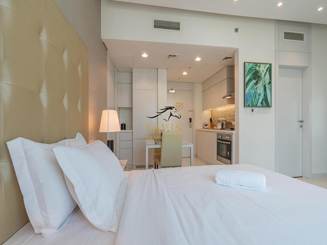 Savis Home-spacious With Canal View Apartment