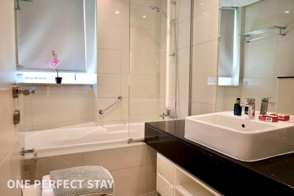 Family 3br Business Bay Pool & Gym *
