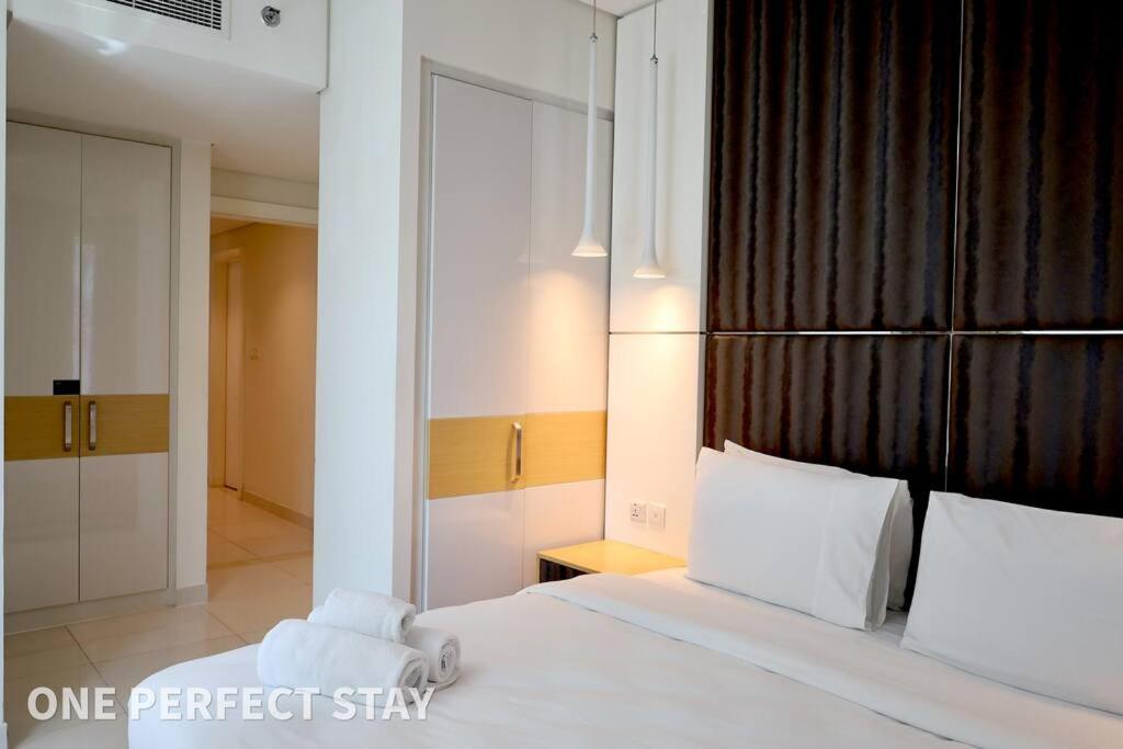 Family 3br Business Bay Pool & Gym Apartment *