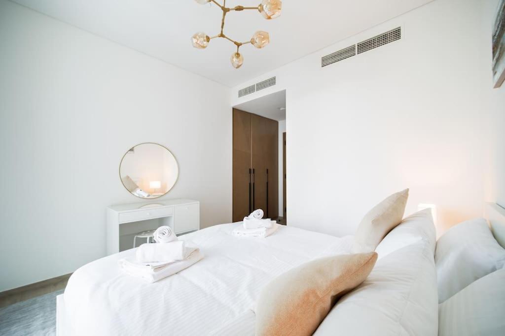 Apartment Bright 1-bdr View Of Harbour Creek Dubai
