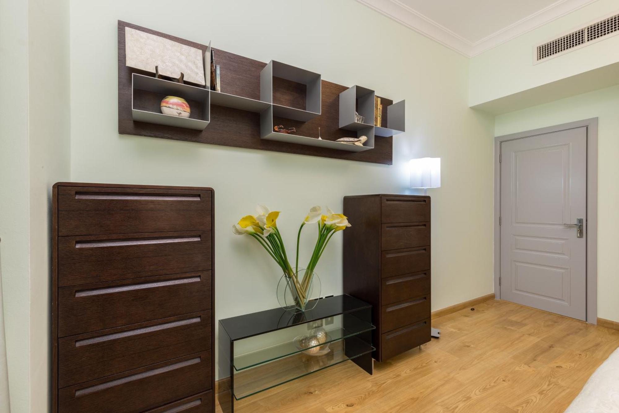 Apartment Amazing Large -150 Sq Meters, Sea Side 2 Bedroom Flat *