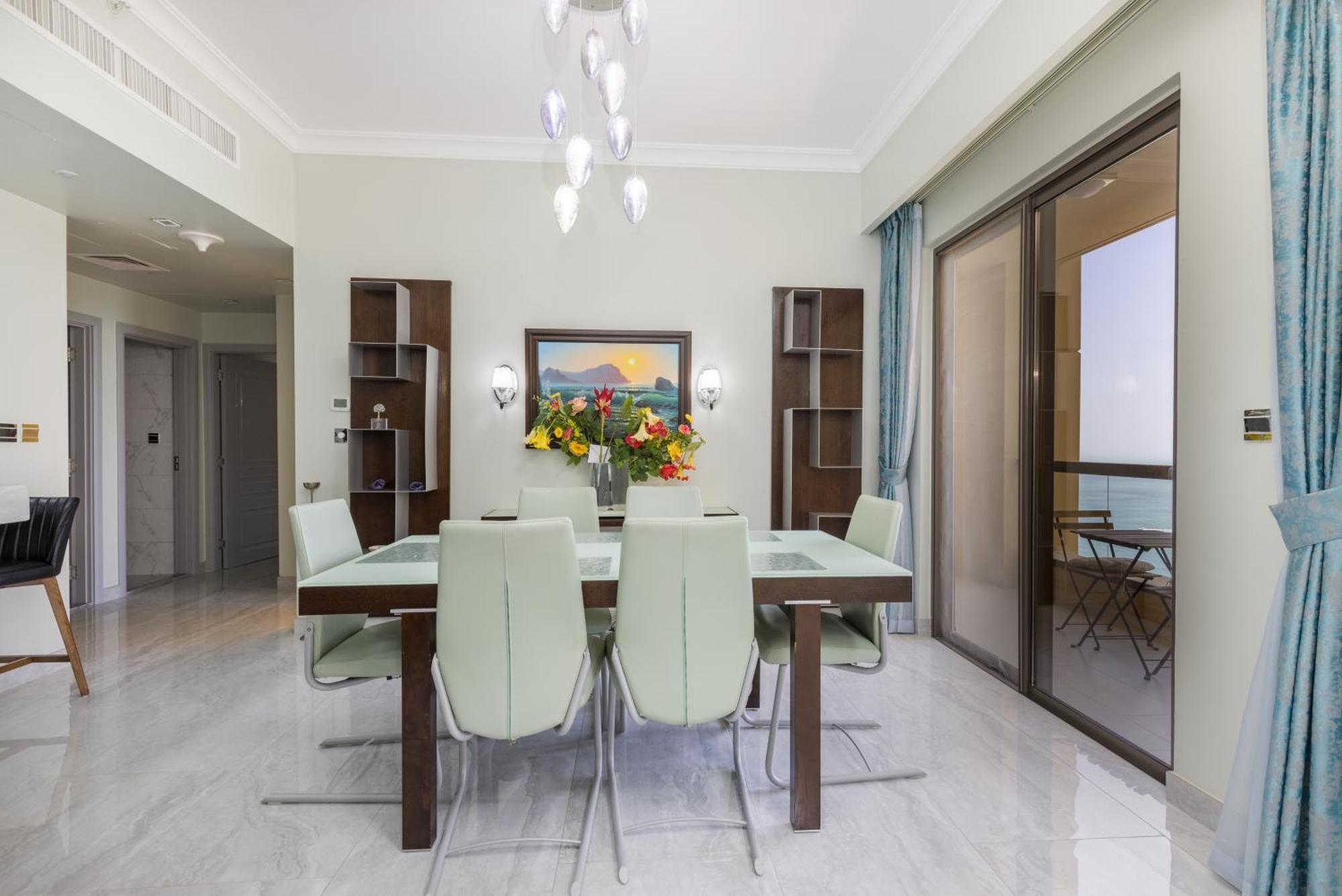 Amazing Large -150 Sq Meters, Sea Side 2 Bedroom Flat Apartment Dubai