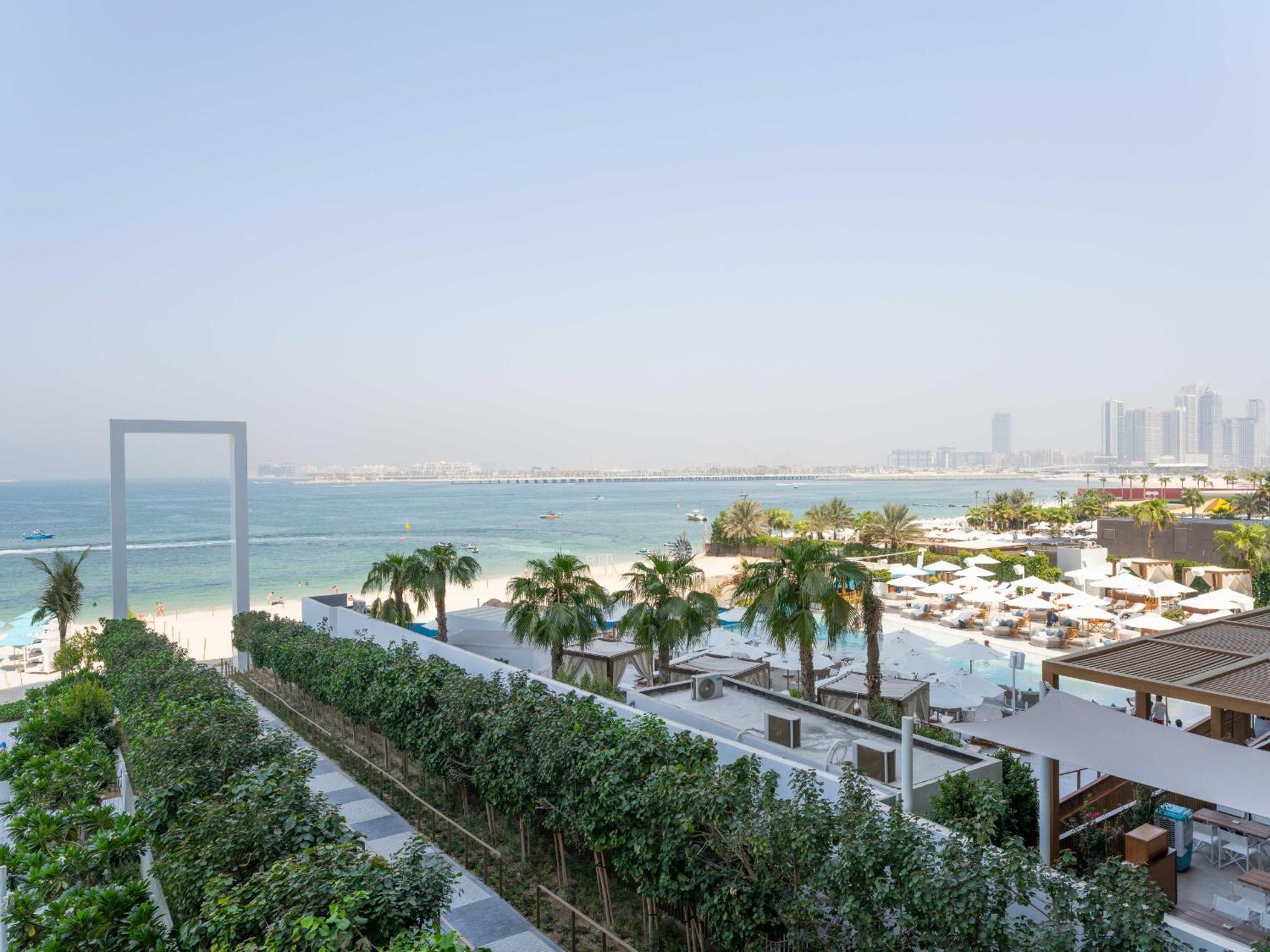 Luxurious 2br With Amazing Marina View & Large Patio Apartment