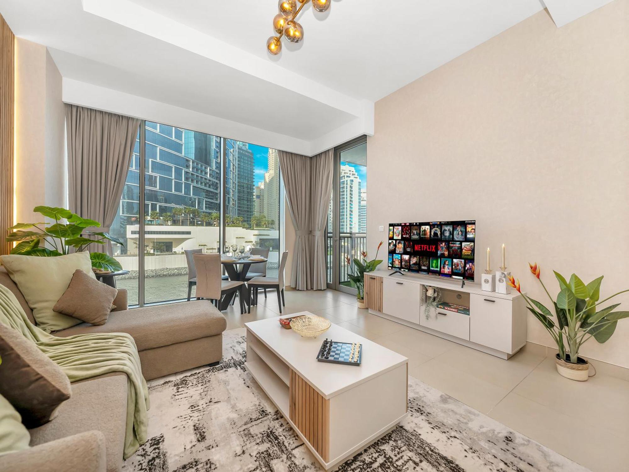 Luxurious 1bhk With Marina Waterfront & Eye Views In Jbr, Marina