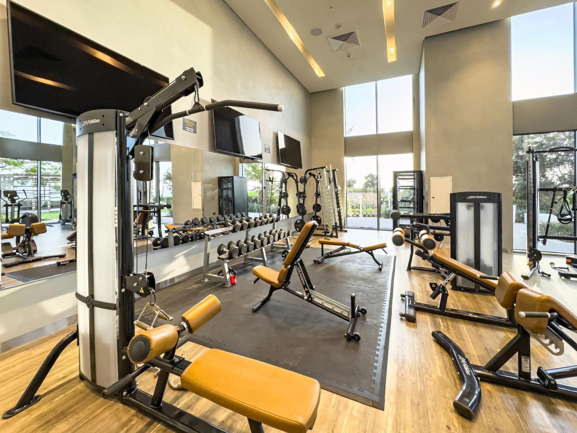 Luxurious 1bhk With Marina Waterfront & Eye Views In Jbr, Marina Apartment