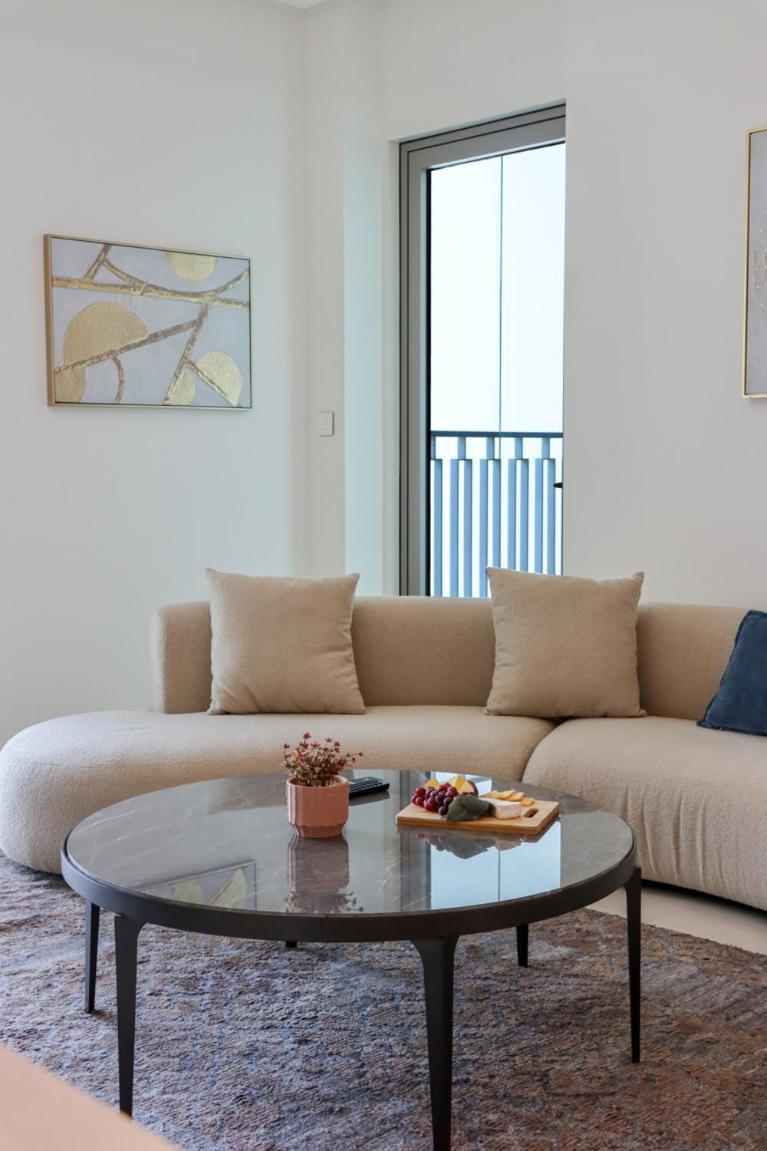 Apartment Livbnb- Your Looking Over Burj & Fountainview *