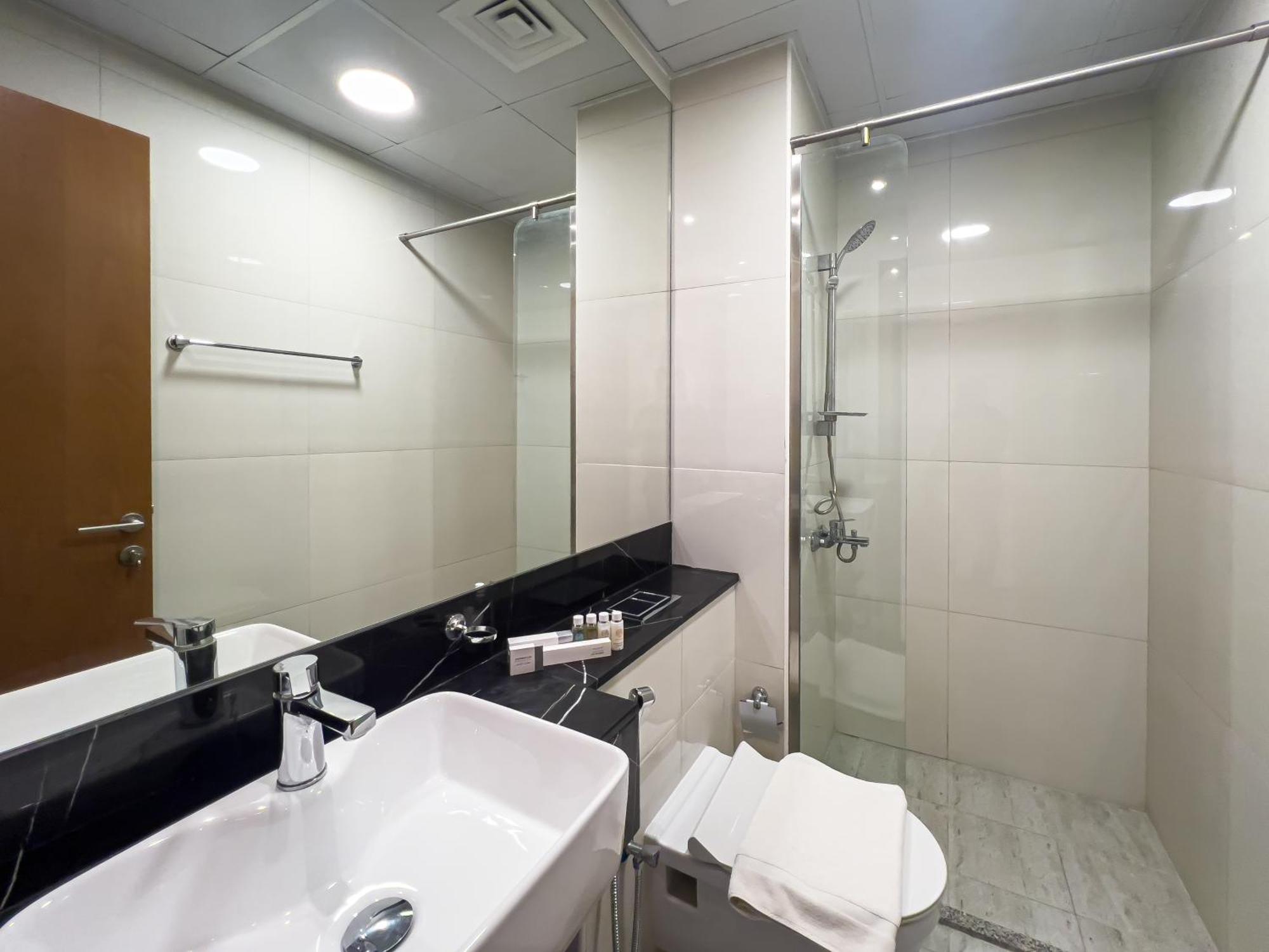 Apartment Millennium Binghatti 2br Burj Khalifa And