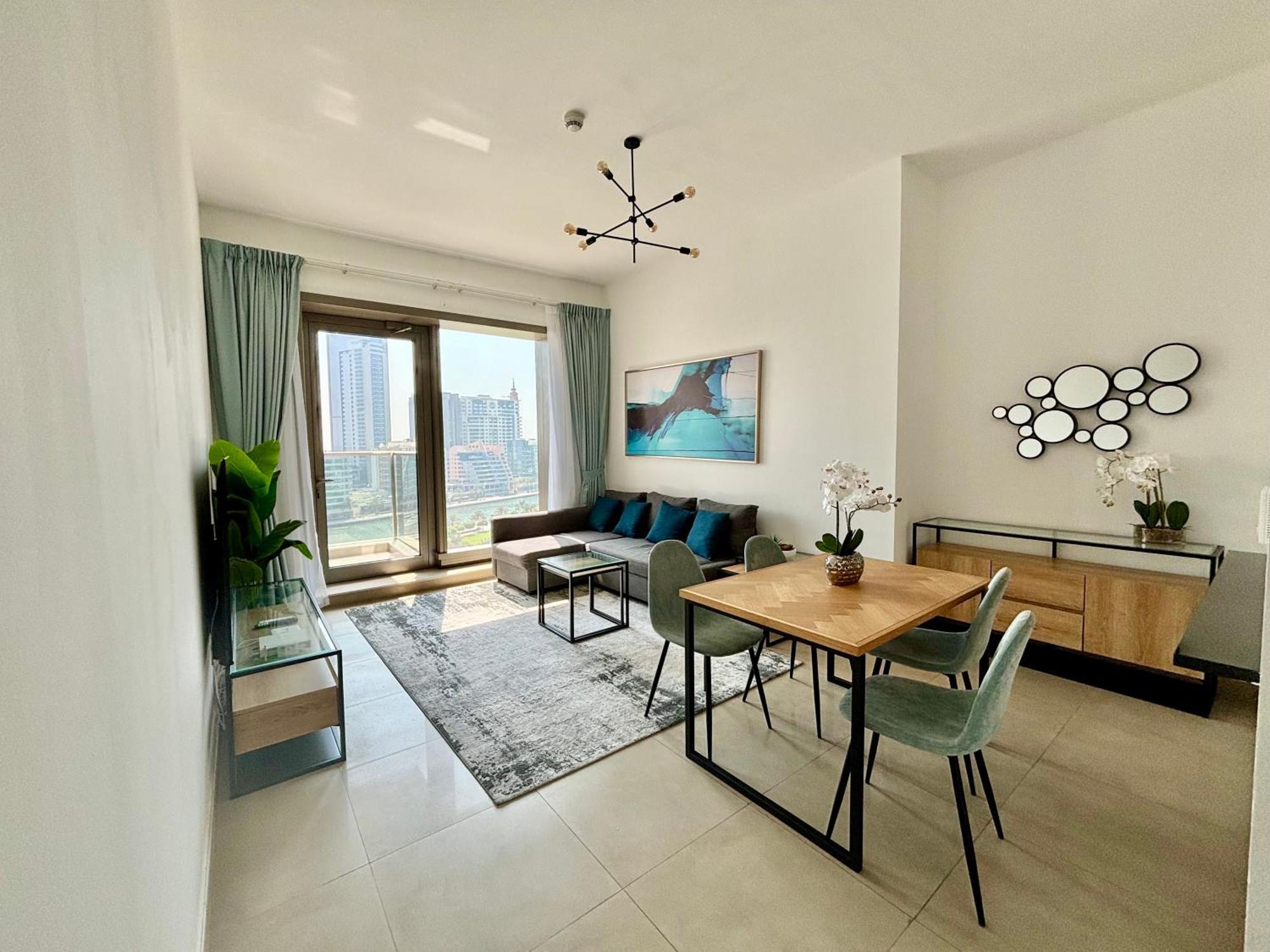 Sparkle Tower Panoramic Marina View 1br Dubai