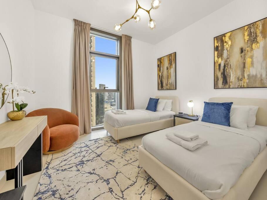 Luxury Two Bedroom Apartment With City & Pool View By Delujo Stays Apartment *