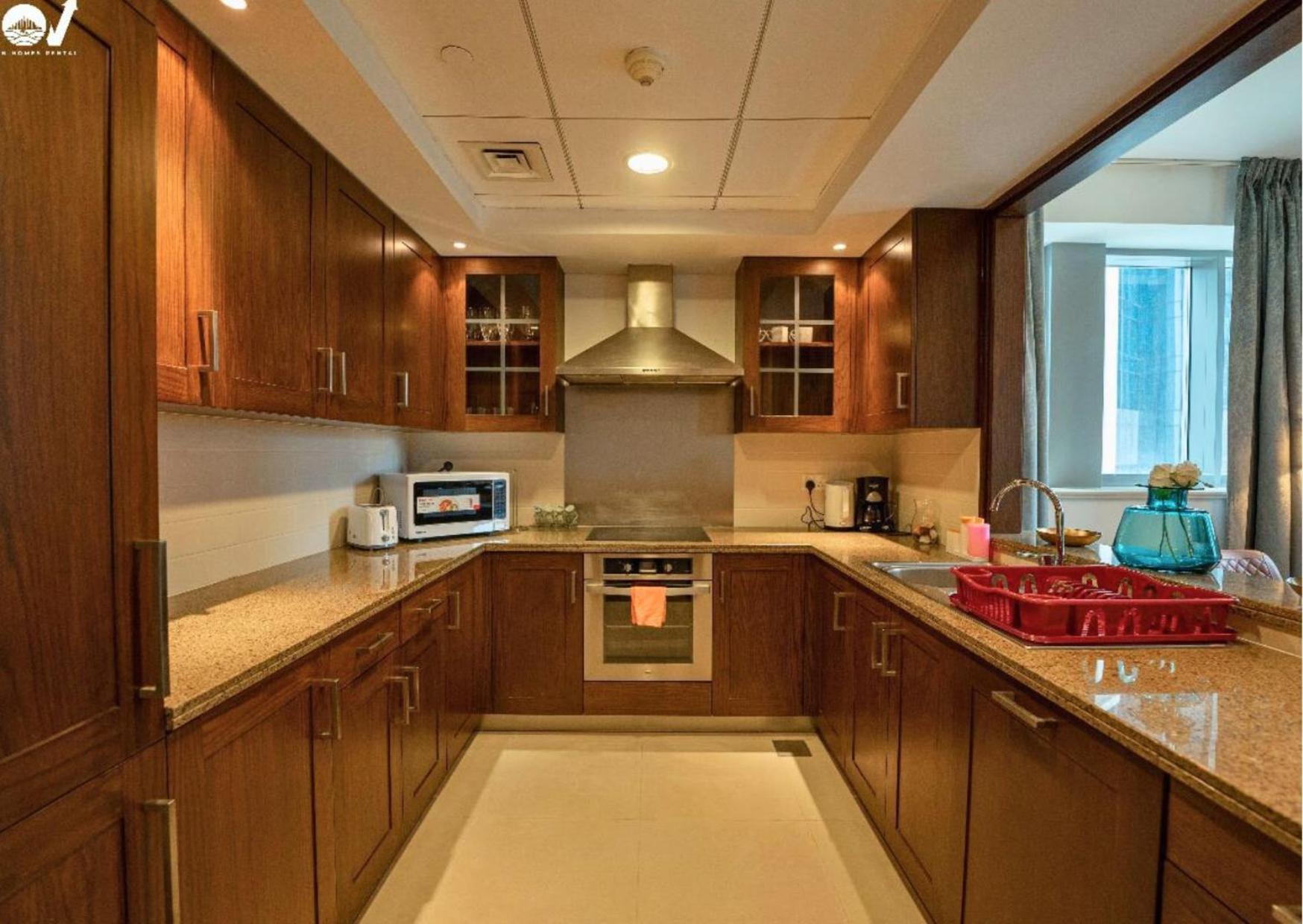 2br Luxury With A Garden View * Dubai