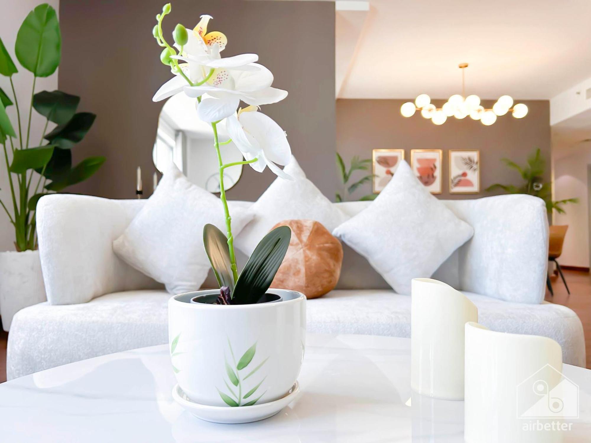 Luxurious 3b- Maid With Breathtaking Views In Jbr Apartment Dubai