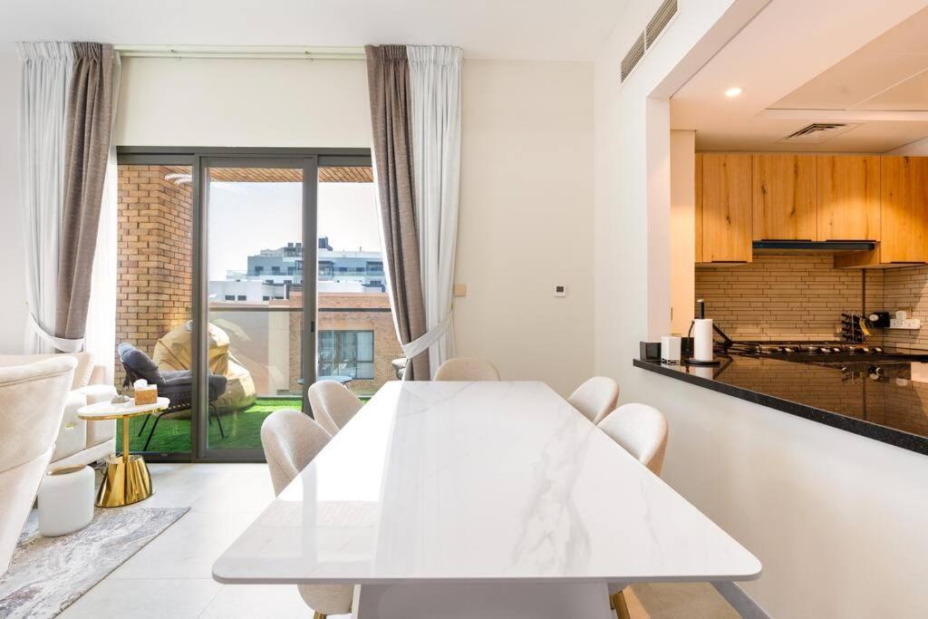 Eleganz By Danube - 2 Bedroom - Jvc Apartment *