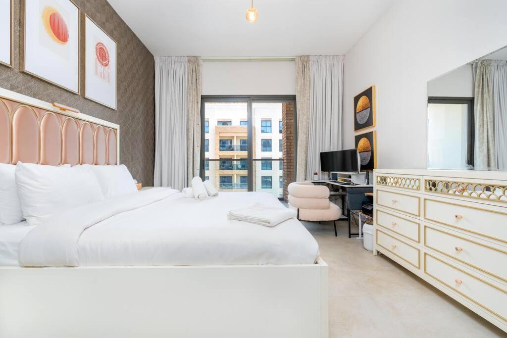 Eleganz By Danube - 2 Bedroom - Jvc Apartment