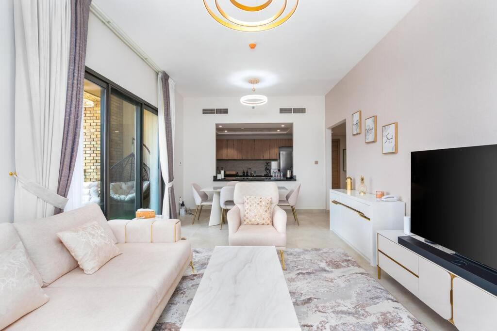 Eleganz By Danube - 2 Bedroom - Jvc *