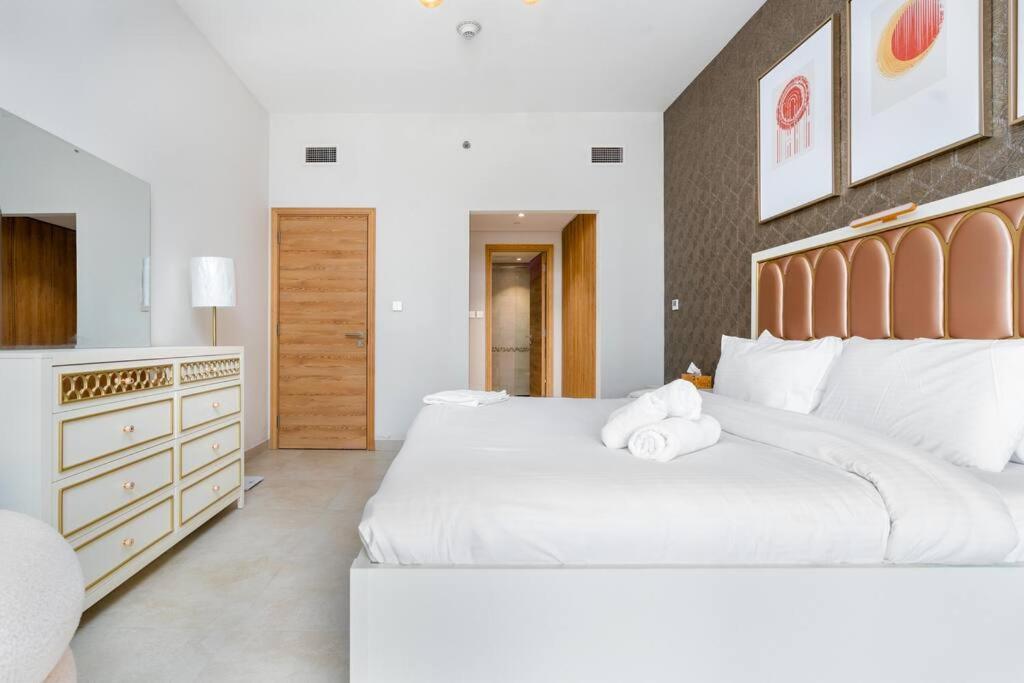 Apartment Eleganz By Danube - 2 Bedroom - Jvc *