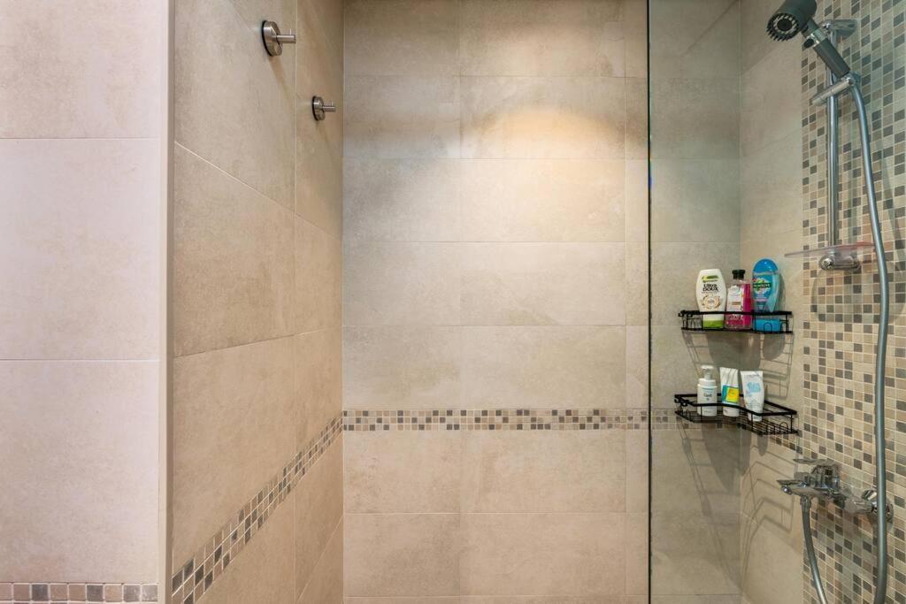 Apartment Eleganz By Danube - 2 Bedroom - Jvc *