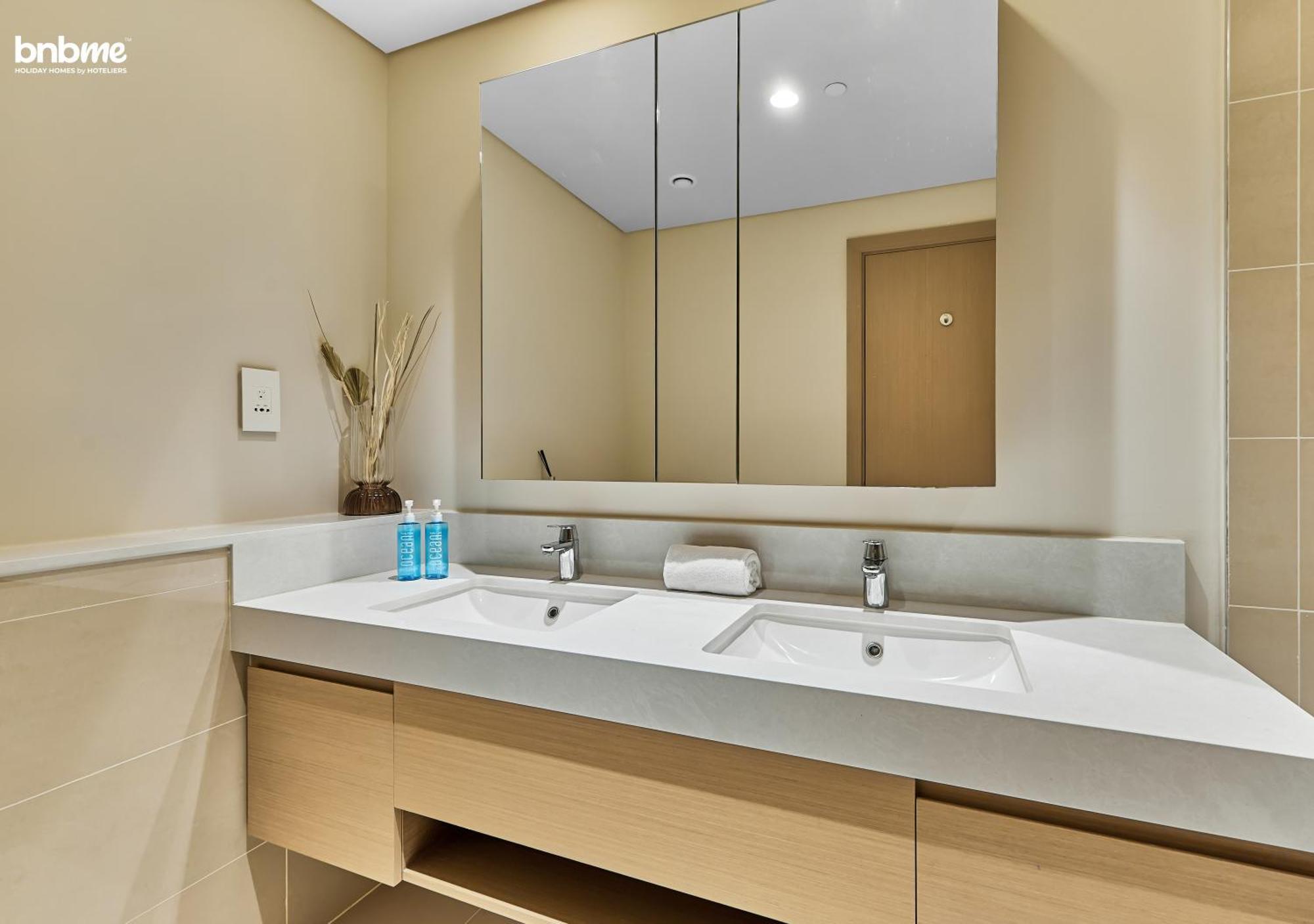 Bnbmehomes - Harbour Gate Tower 2 Apartment *