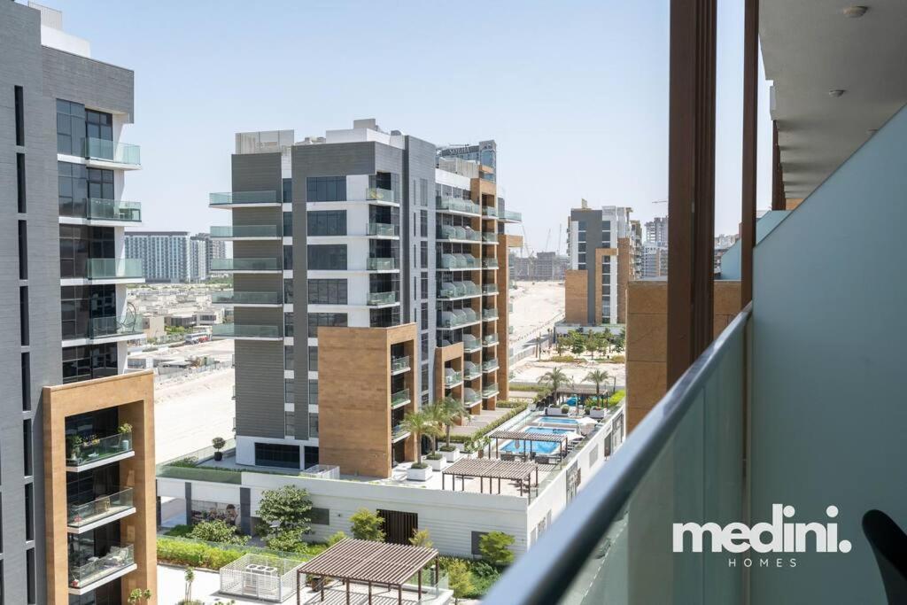 Apartment Azizi Riviera - 12min From Downtown