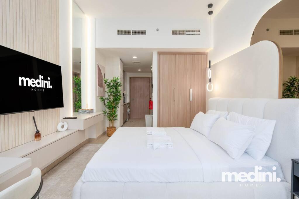 Azizi Riviera - 12min From Downtown