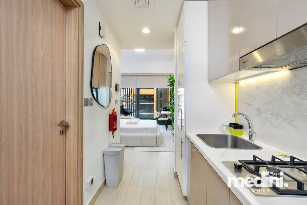 Apartment Azizi Riviera - 12min From Downtown