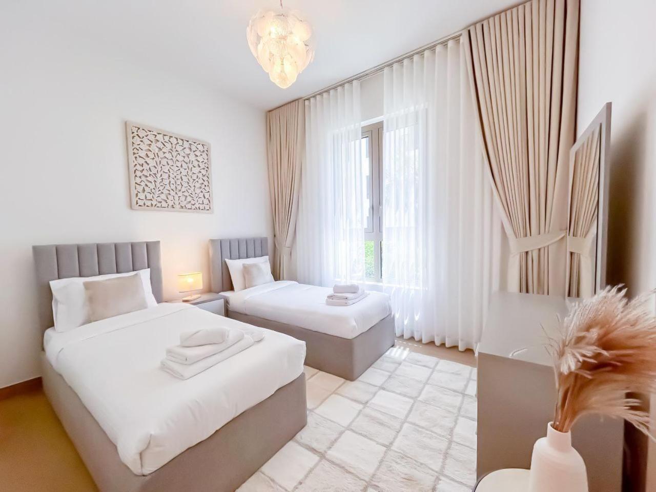 Chic & Modern In La Rive 4, *