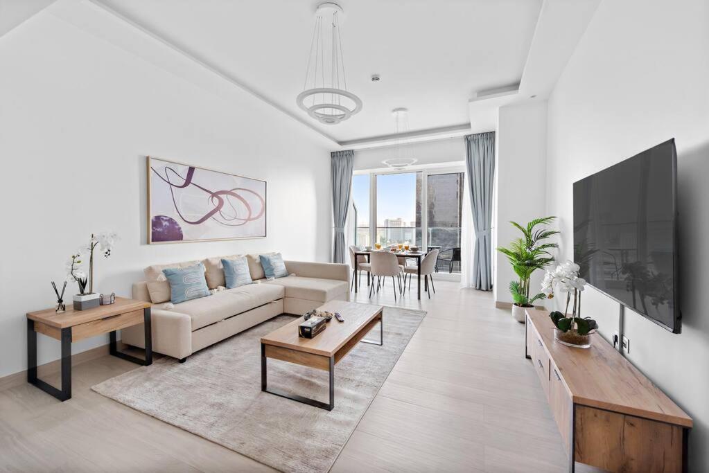 Apartment First Class 1br Stylish Urban Retreat *